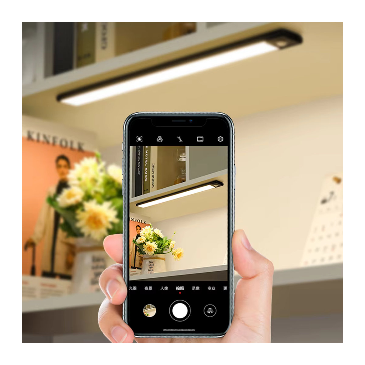 Pzsunly LED-Barlicht mit Bewegungsmelder, USB wiederaufladbare Schrankleuchte in Weiß für Küche und Kleiderschrank - Bild 2
