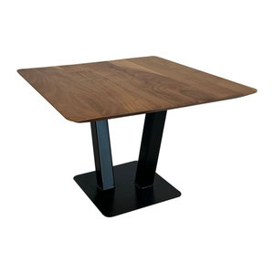 Quadratischer Couchtisch im Industrial Design aus Akazie Massivholz und Metall in Nussbaum