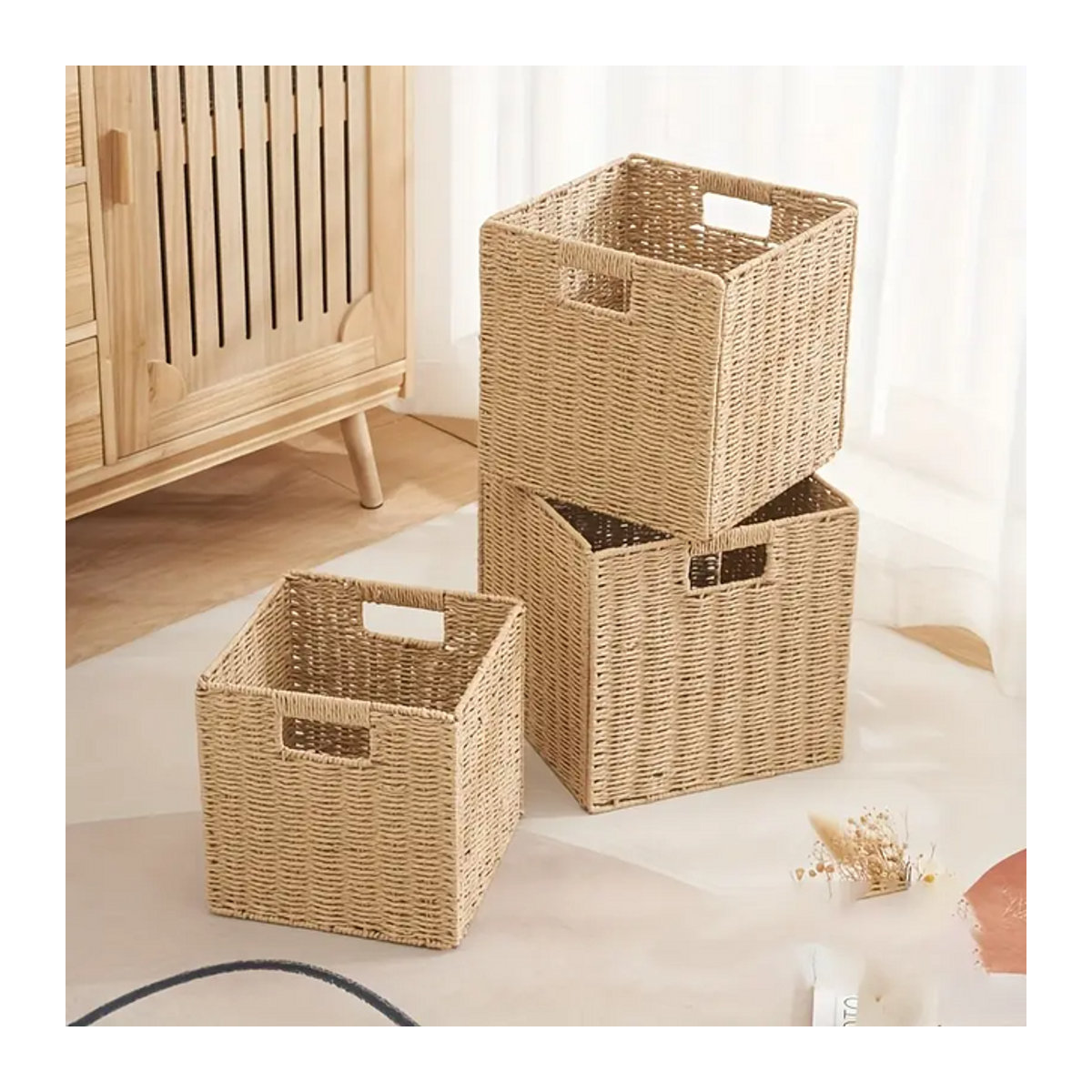 Quadratischer Rattan-Aufbewahrungskorb in Beige als handgefertigter Spielzeug-Organizer und Kleiderschrank-Organizer im skandinavischen Design - Bild 1