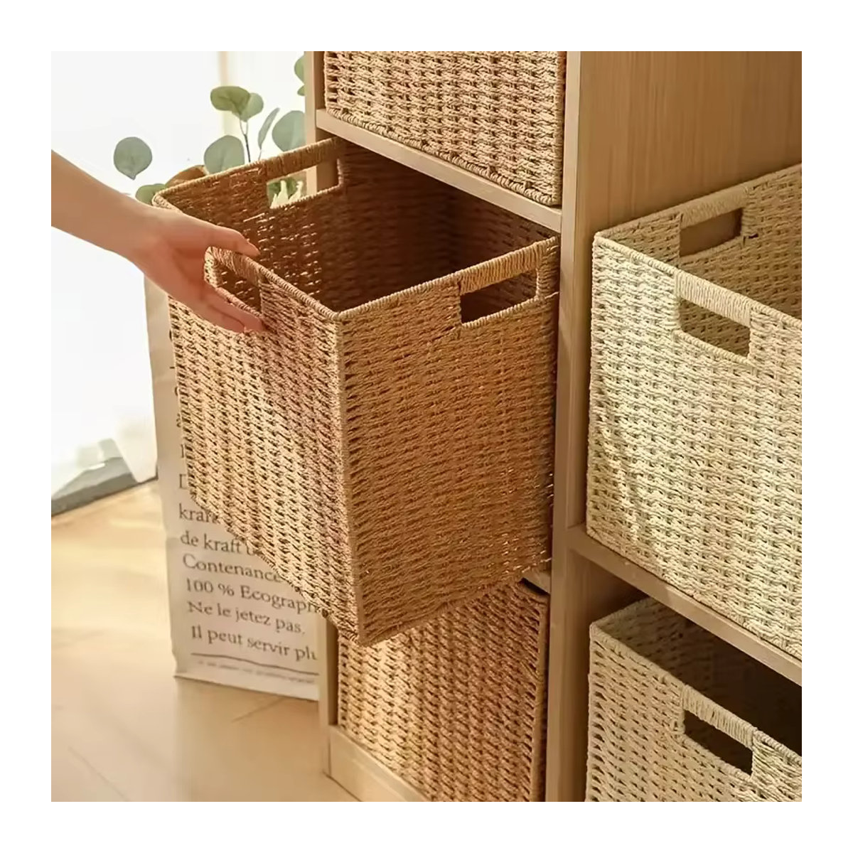 Quadratischer Rattan-Aufbewahrungskorb in Beige als handgefertigter Spielzeug-Organizer und Kleiderschrank-Organizer im skandinavischen Design - Bild 4