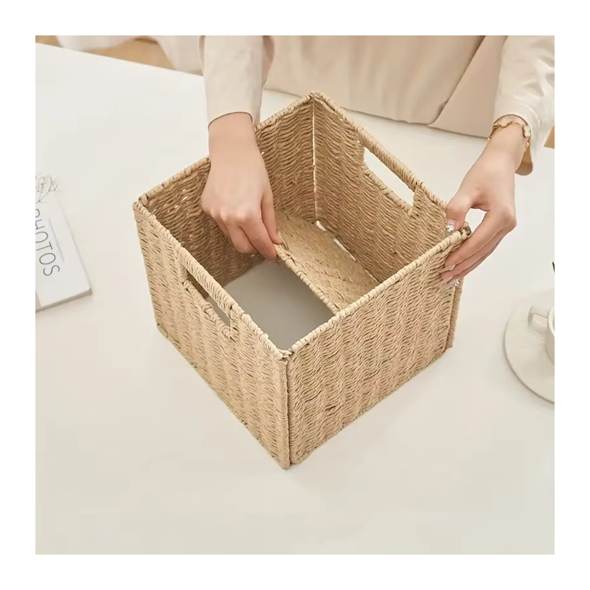 Quadratischer Rattan-Aufbewahrungskorb in Beige als handgefertigter Spielzeug-Organizer und Kleiderschrank-Organizer im skandinavischen Design - Bild 5
