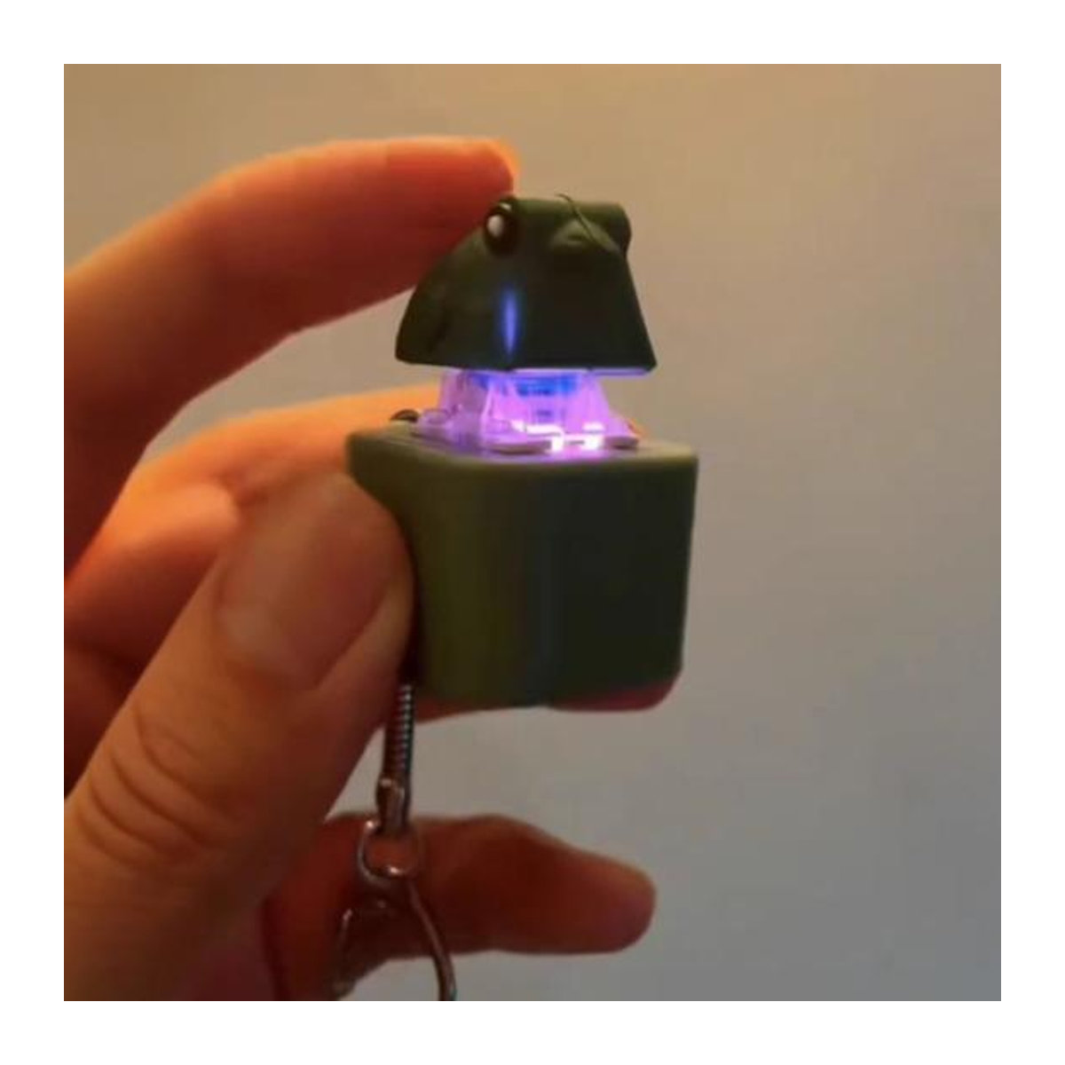 Quakender Frosch Tastatur Fidget Spielzeug mit LED-Licht, Stressabbau Tastatur Klicker Schlüsselanhänger, Grün, 3 Stück - Bild 5