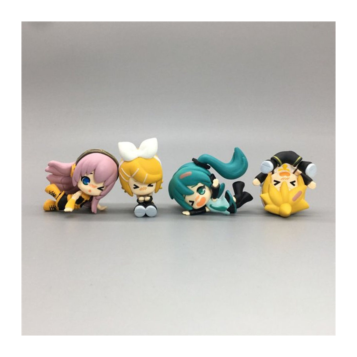 Re-ment Kawaii Vocaloid Sänger Blindbox Q-Version Anime-Figur in liegender Pose, blauhaariges Ornament aus Kunststoff, mehrfarbig - Bild 1