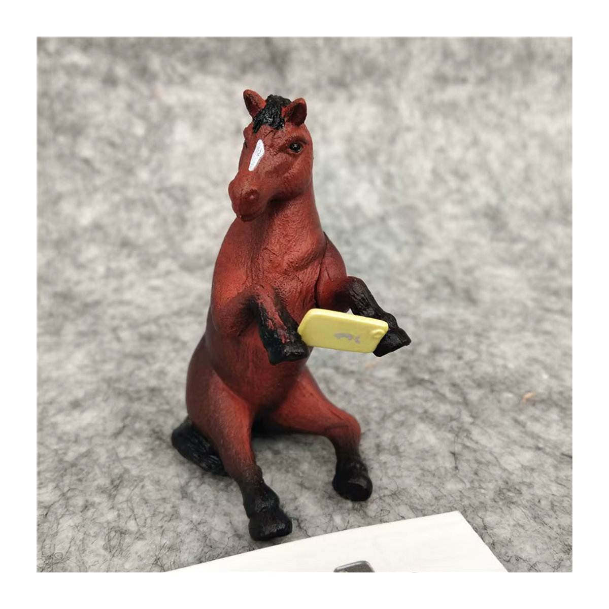 Re-ment Tierfiguren als Miniatur-Dekoration aus Kunstharz in Grau und Mehrfarbig - Bild 2
