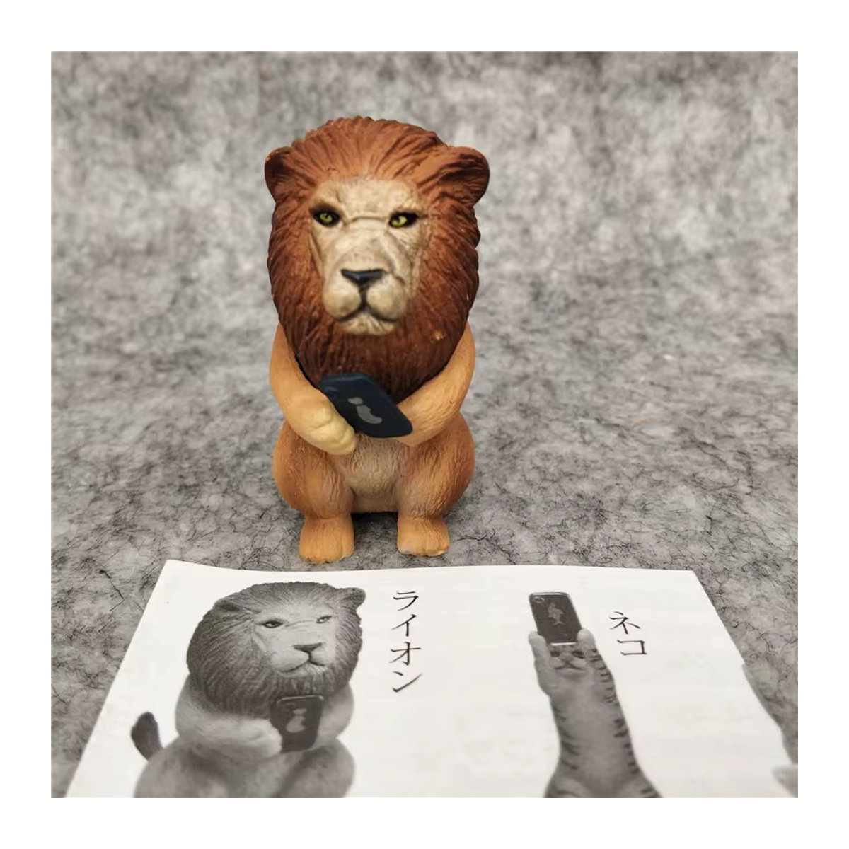 Re-ment Tierfiguren als Miniatur-Dekoration aus Kunstharz in Grau und Mehrfarbig - Bild 3