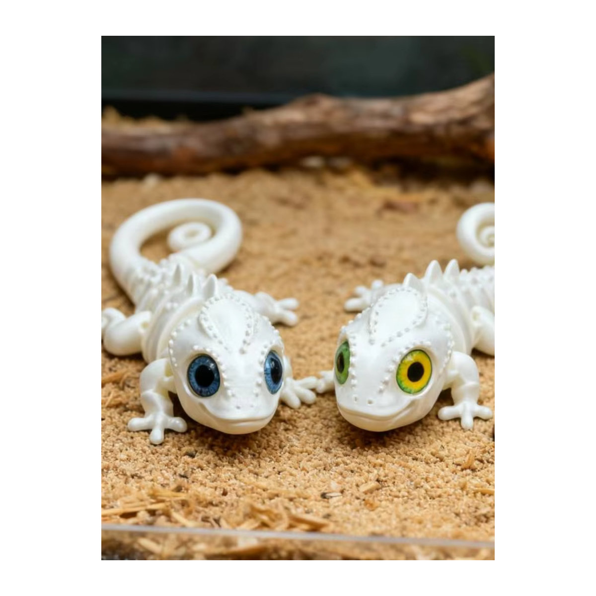 Realistische 3D-gedruckte Drachen-Eidechse als Aquarium-Dekoration aus Kunststoff in Weiß - Bild 7
