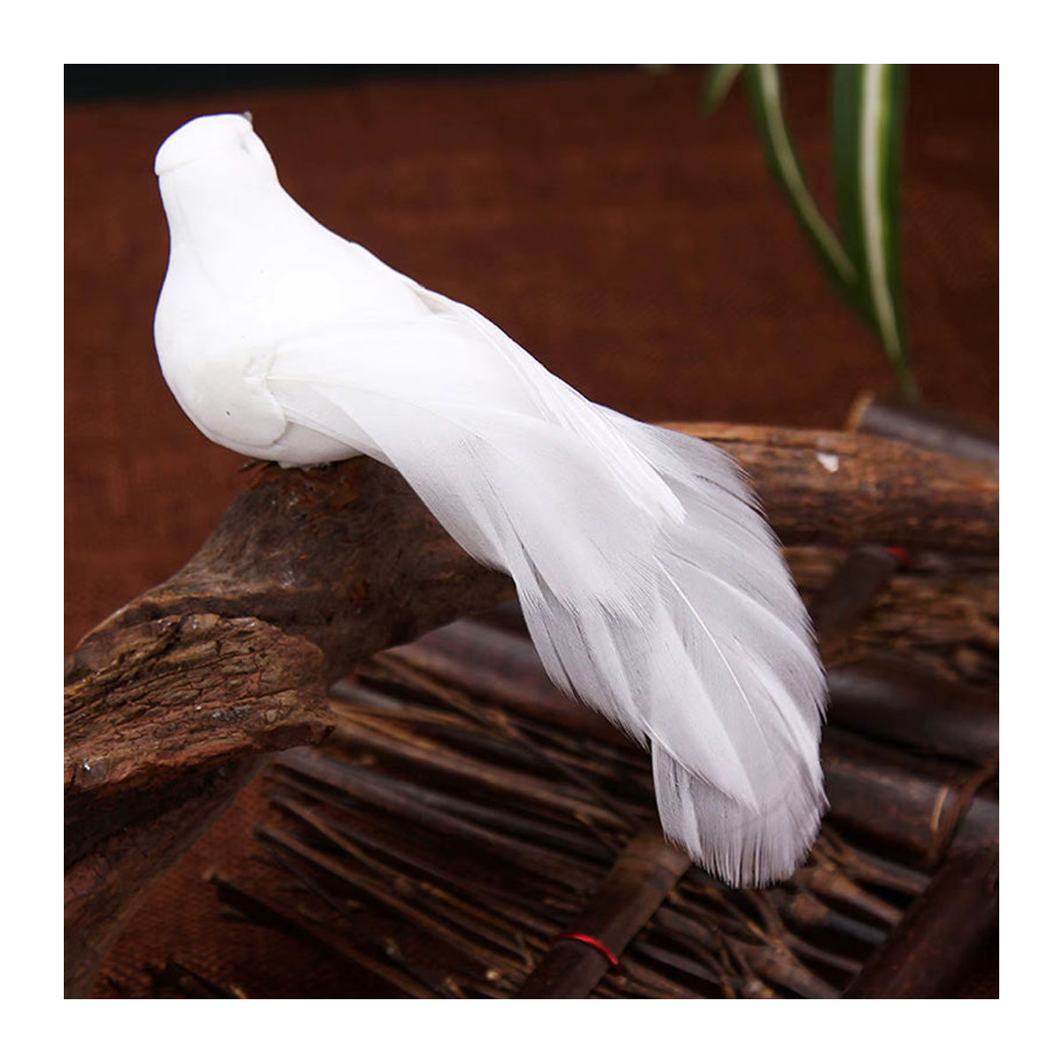 Realistische künstliche Vögel in Weiß als Weihnachtsdekoration für Advent und Inneneinrichtung - Bild 2