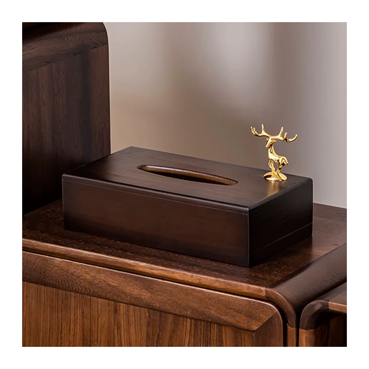 Rechteckige Bambus-Taschentuchbox mit Hirsch-Dekor aus Goldlegierung in Braun - Bild 3