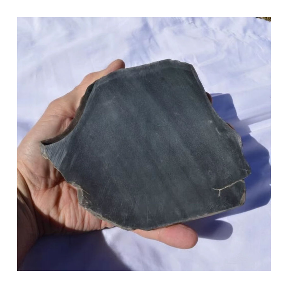 Regenbogen-Obsidian Scheibe von CrystalHola in Schwarz und Mehrfarbig als Dekoration und Chakra-Stein - Bild 3