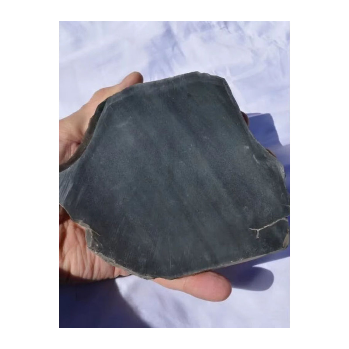 Regenbogen-Obsidian Scheibe von CrystalHola in Schwarz und Mehrfarbig als Dekoration und Chakra-Stein - Bild 6