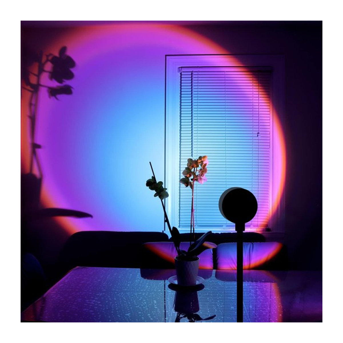 Regenbogen-Projektionslampe als dekorative USB-Sonnenuntergang-Atmosphärenlampe in Schwarz für dein Wohnzimmer oder Schlafzimmer - Bild 1