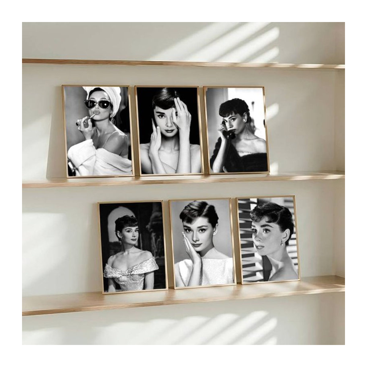 Retro Audrey Hepburn Lipstick Movie Poster aus Kraftpapier als ästhetische Wanddekoration in Schwarz für dein Zimmer, deine Bar oder dein Café - Bild 1