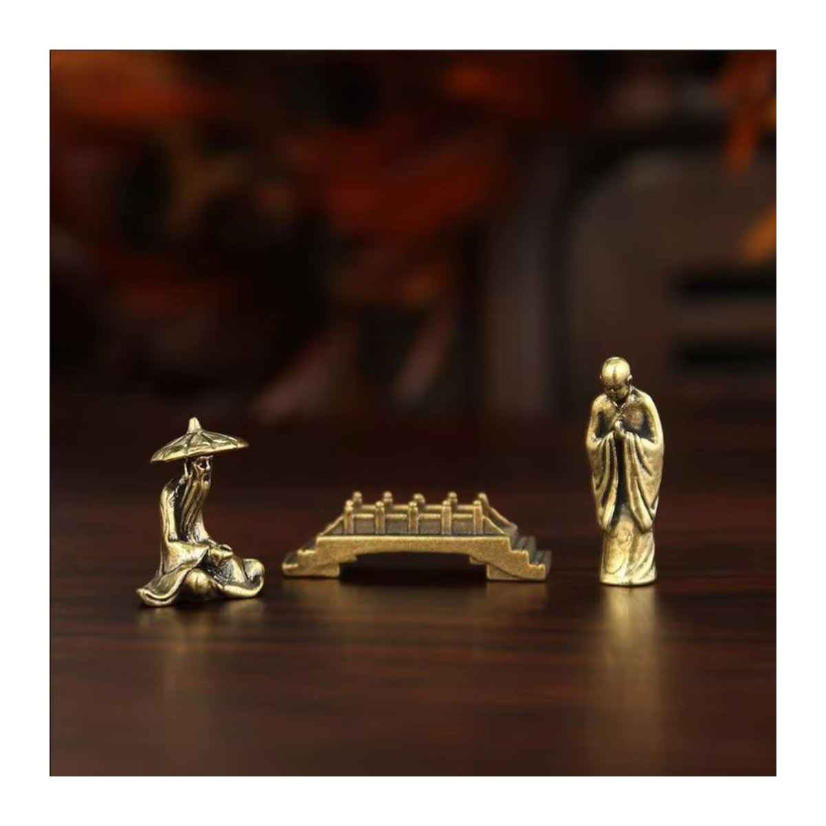 Retro Fischerfigur aus Messing in Gold als Vintage Schreibtisch-Ornament und Heimdekoration von ouhoe - Bild 1
