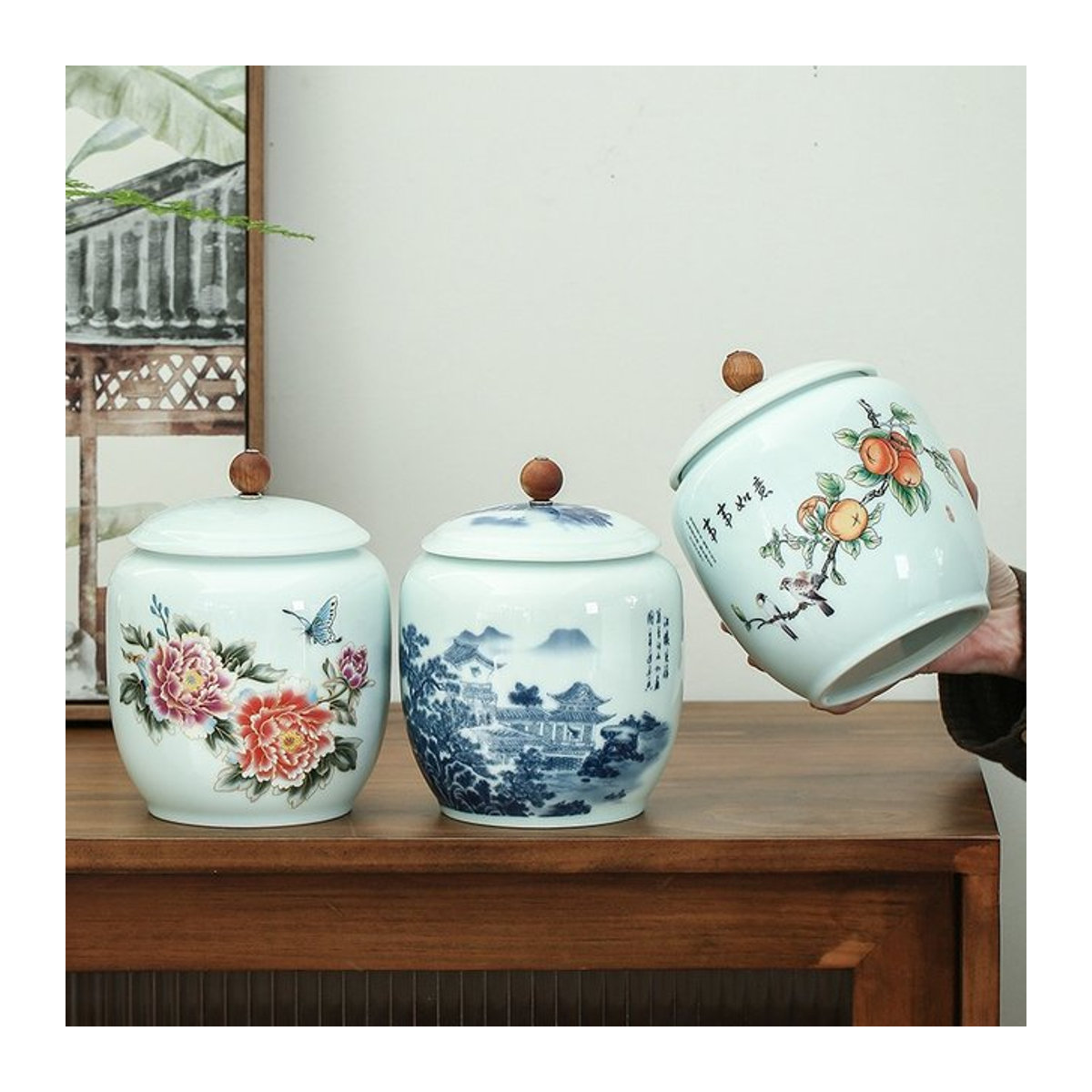 Retro-Keramikdose im chinesischen Stil mit floralem Design in Blau und Weiß zur Aufbewahrung von Tee oder Blumen - Bild 1