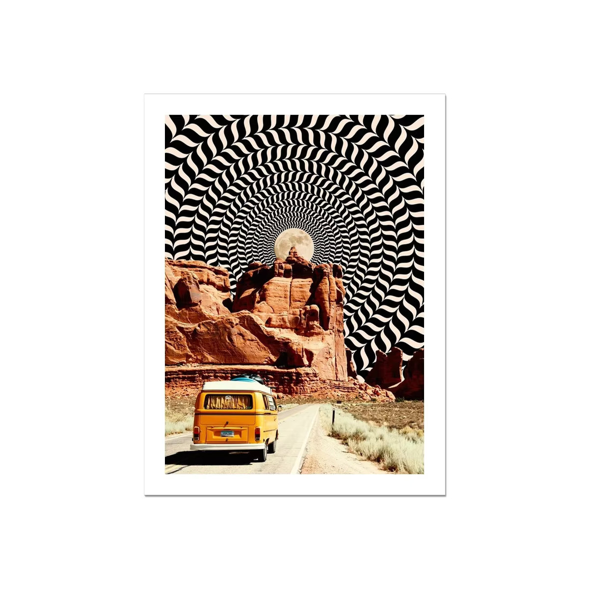 Retro-Wandbild mit gelbem VW-Bus in Wüstenlandschaft, psychedelische Vintage-Collage in Hochformat für deine Wandmontage - Bild 4