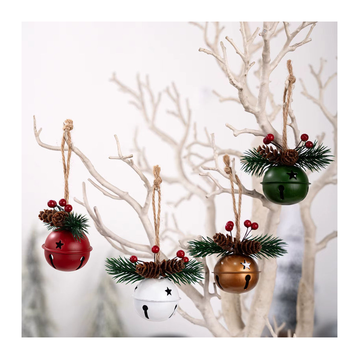 Retro Weihnachtsglocken Set aus Metall mit Sternen und Schnur als Hängeornament für deinen Weihnachtsbaum, mehrfarbig - Bild 5