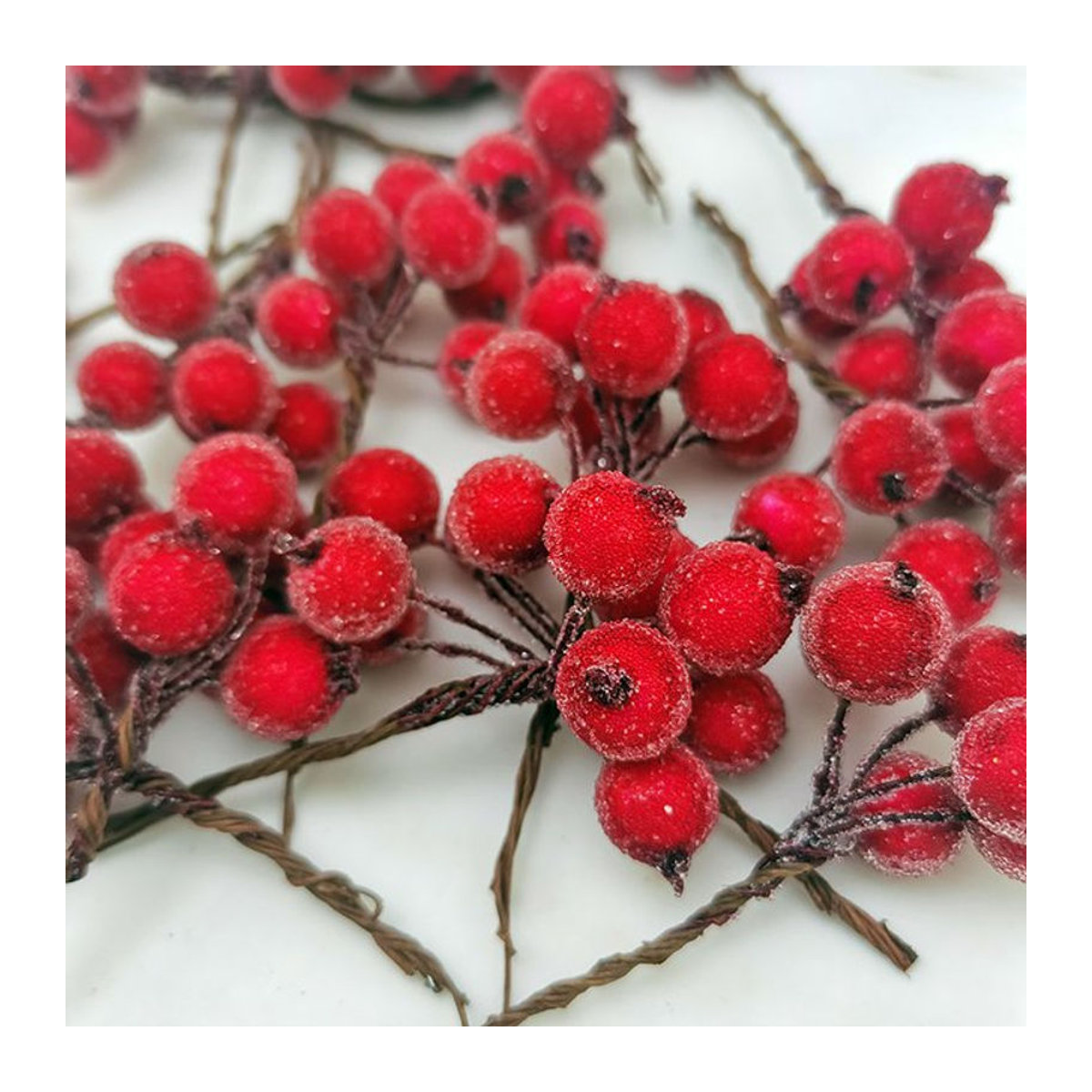 RIBBON HOUSE Weihnachtsbeeren Bouquet aus Kristall-Imitation in Rot, 10er Paket, Größe: 4 x 7 cm - Bild 1