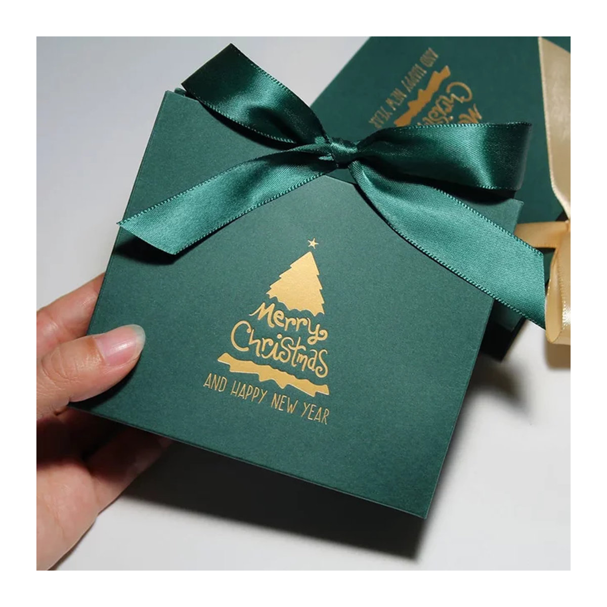 RMTPT Weihnachts-Geschenkboxen aus Papier in Grün mit Band für Kekse und Süßigkeiten, quadratisch und klassisch - Bild 1