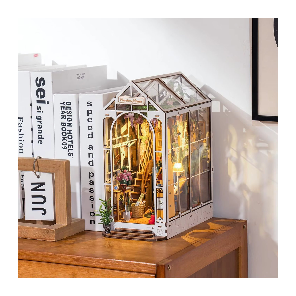 Rolife Gartenhaus Buchnische DIY Puppenhaus Buchstützen-Modellbausatz mit LED-Beleuchtung aus Holz in Weiß – TGB06 - Bild 2