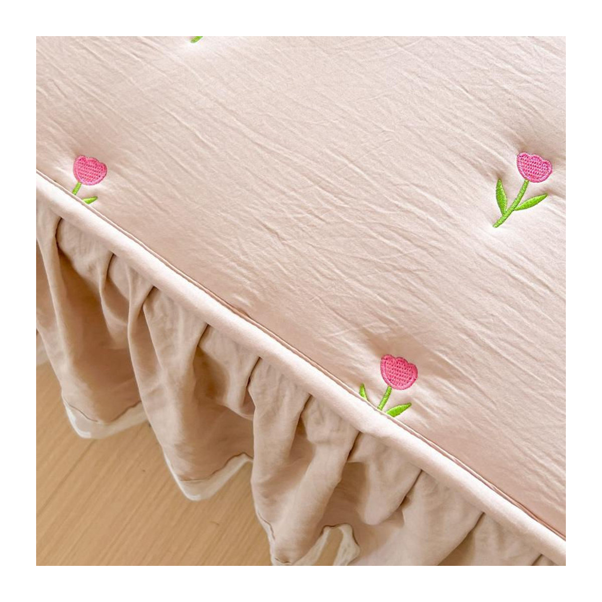 Rosa Matratzenbezug mit Spitze und Stickerei für das Mädchenzimmer von Super Six, B/T/H: 90 x 200 cm - Bild 4