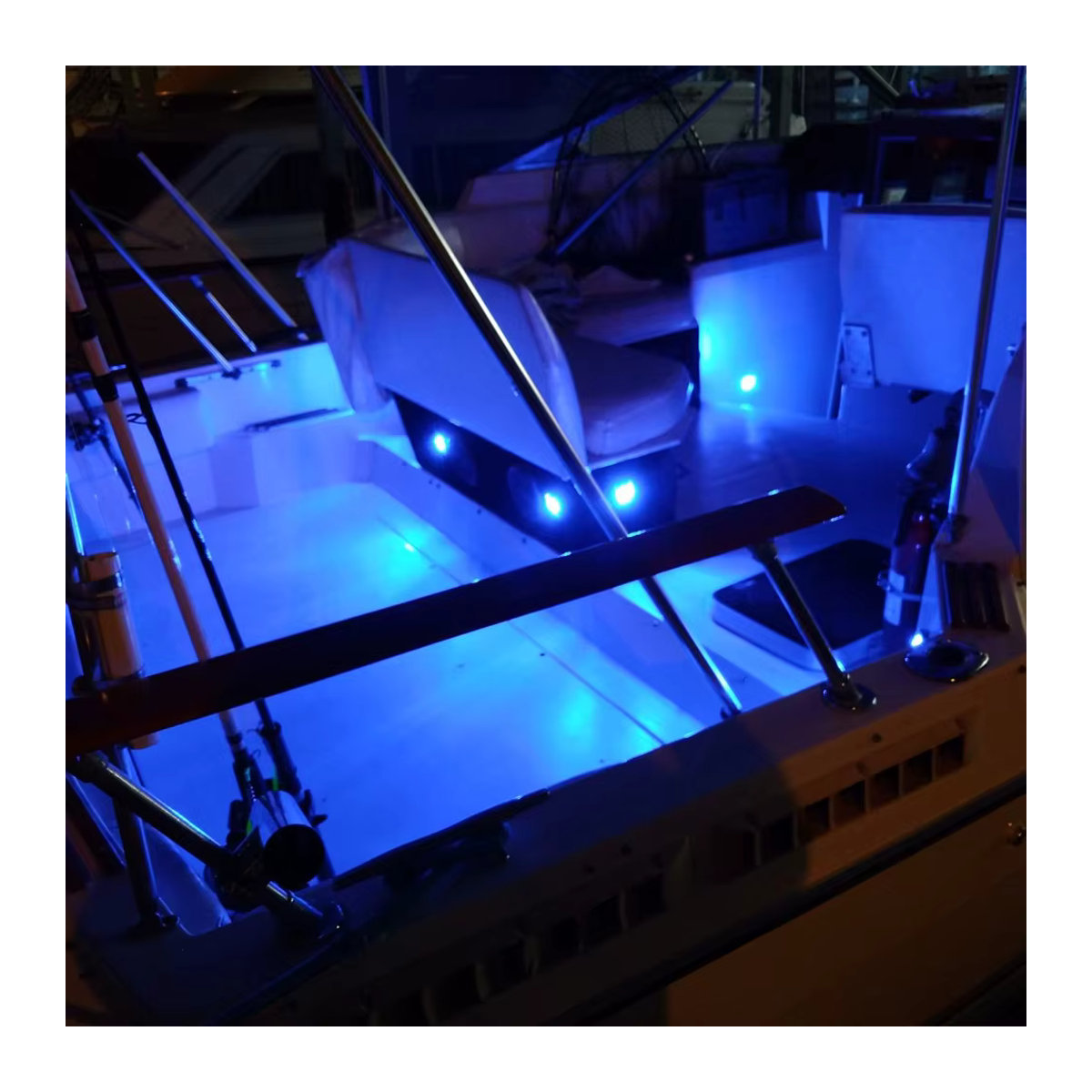 Runde 3 Zoll LED-Innenbeleuchtung für Boote und Yachten in Weiß mit Chrom-Akzenten, 12 V - Bild 4