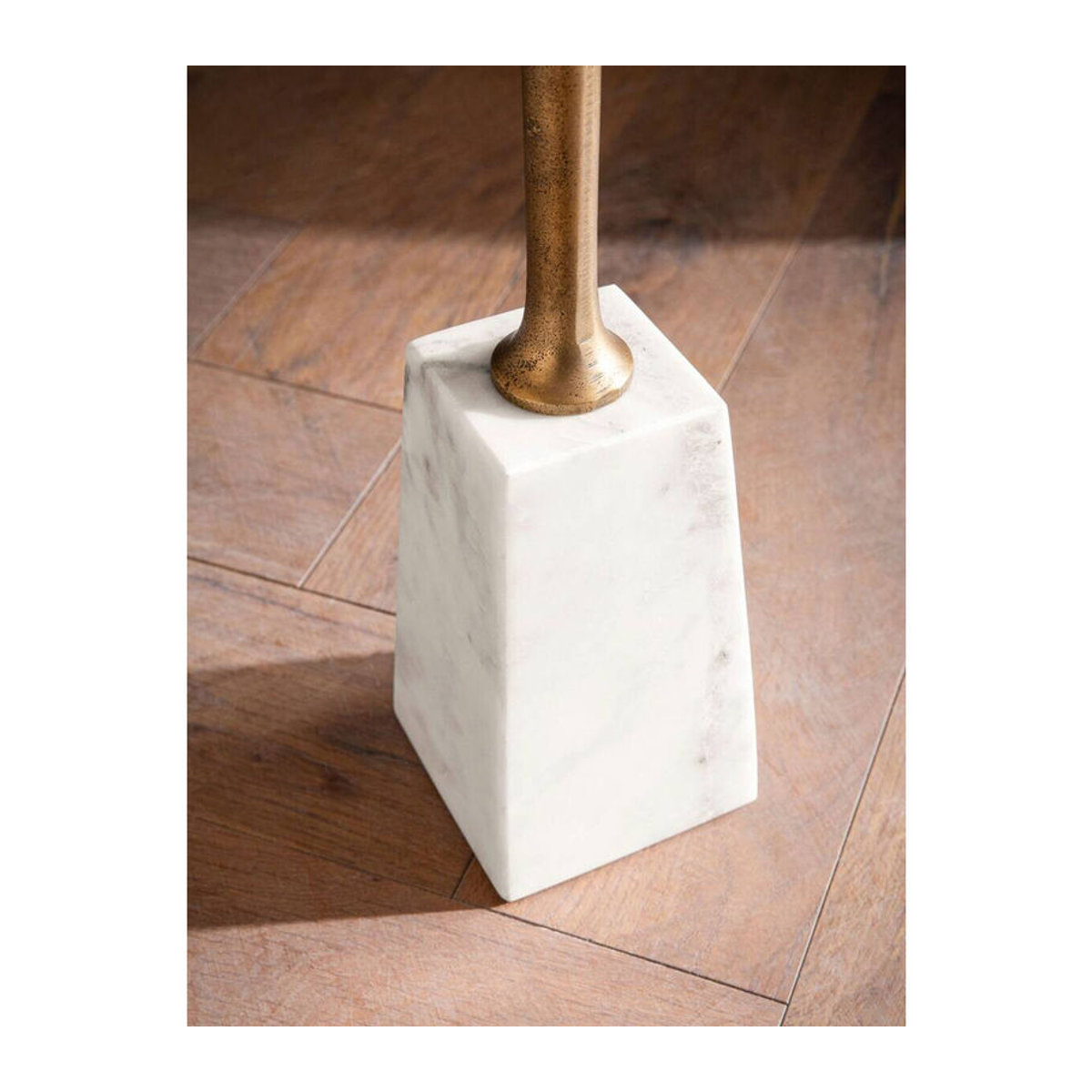 Runder Beistelltisch von Wohnling in Gold und Weiß mit Marmor-Optik, B/T/H: 34 x 34 x 58 cm - Bild 2