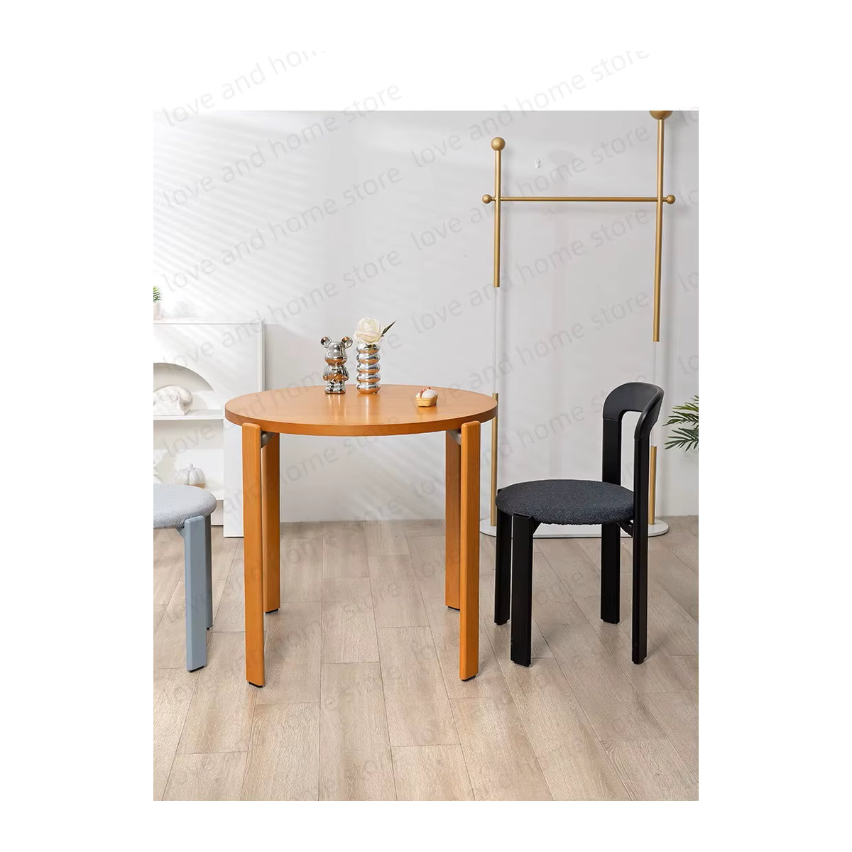 Runder Esstisch Nordic Rey Home aus massivem Buchenholz mit Aluminiumanschluss in Schwarz - Bild 3