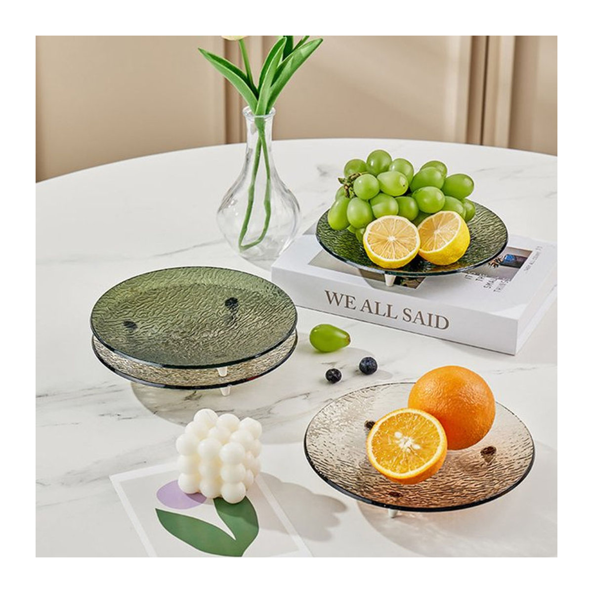 Rundes Snack-Tablett aus Glas mit Wellenstruktur in Grün und Transparent für Wohnzimmer und Küche - Bild 1