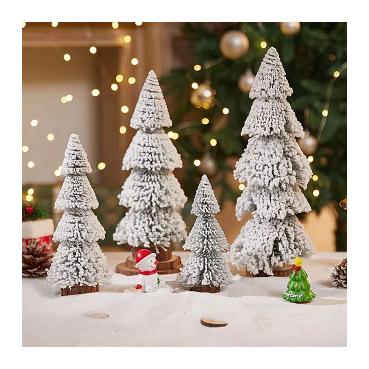 Runtow Mini-Weihnachtsbaumschmuck in Weiß im skandinavischen Design aus Kunststoff - Bild 1
