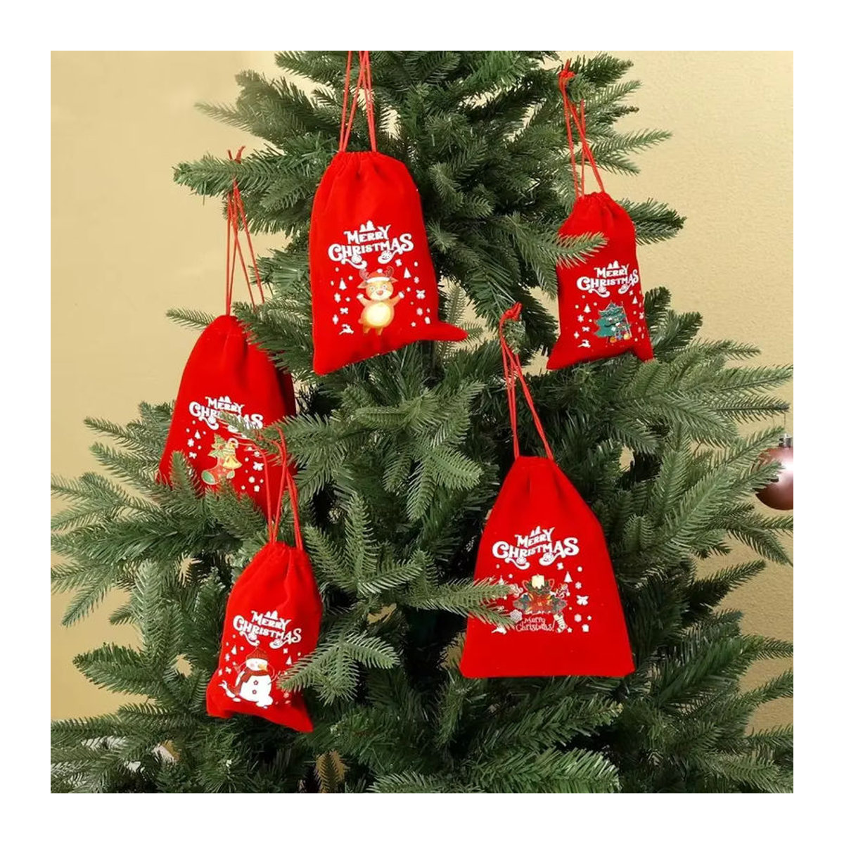 Runtow Weihnachts-Samtbeutel mit Kordelzug in Rot, 12 Stück Stoffbeutel mit Weihnachtsmann und Schneemann als Hängeornament zur Weihnachtsdekoration - Bild 4