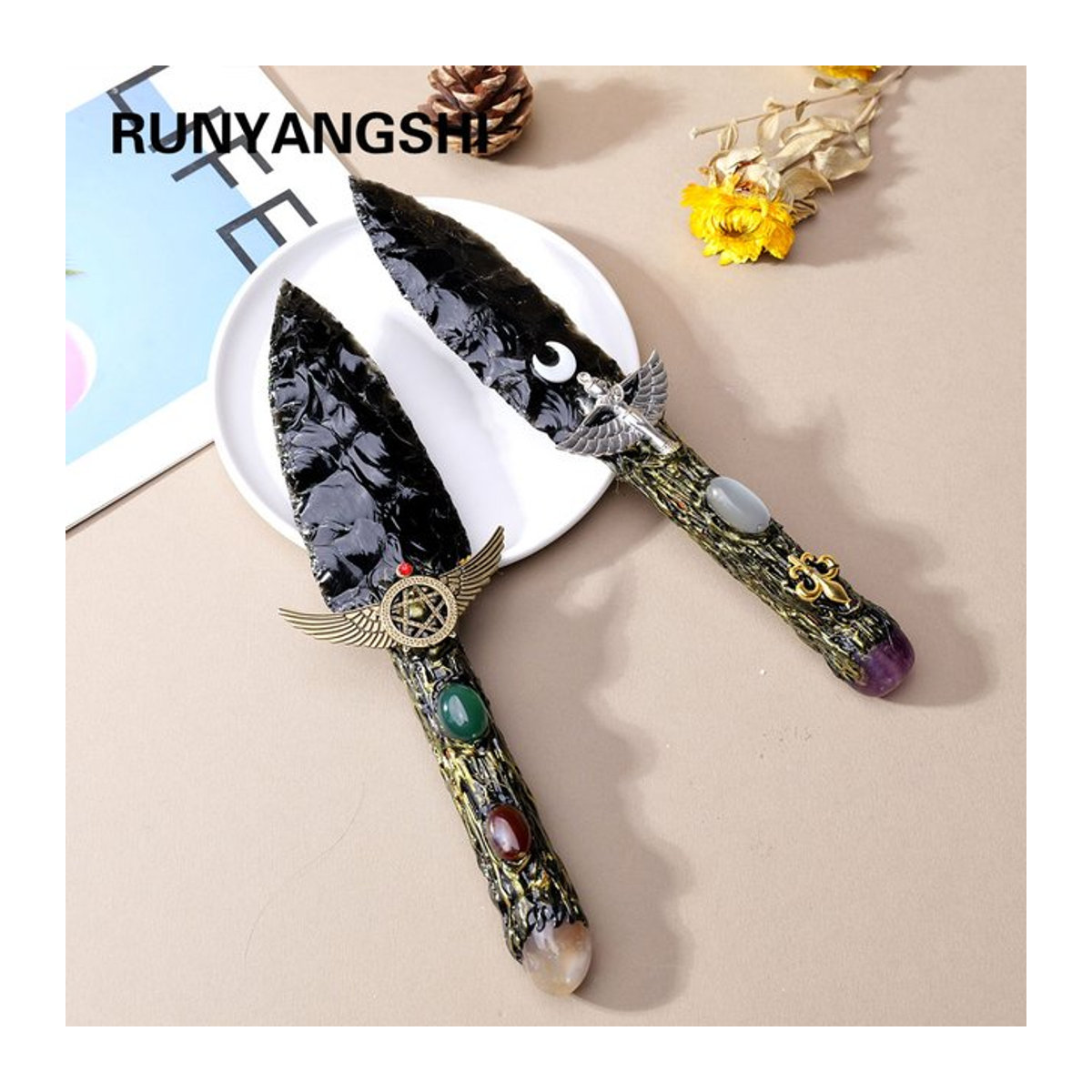 Runyangshi Obsidian Dolch aus Naturkristall in Schwarz und Silber als dekoratives Steinmodell - Bild 1
