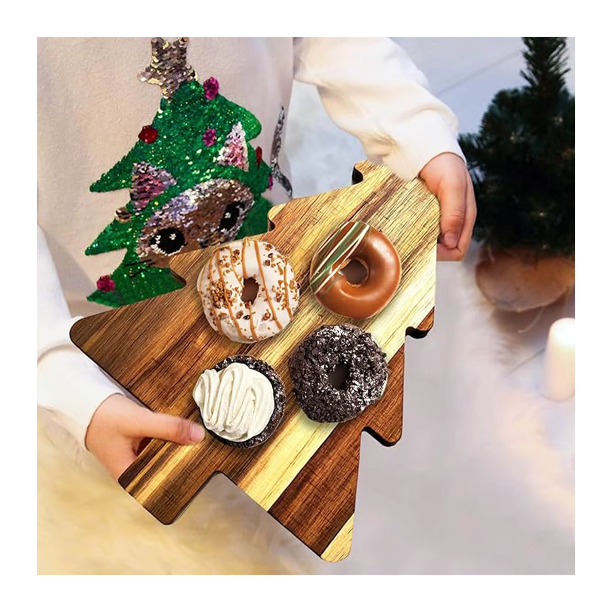 Rustikale Weihnachtsbaum-Servierplatte aus Holz in Braun für Käse, Obst und Gemüse - Bild 4