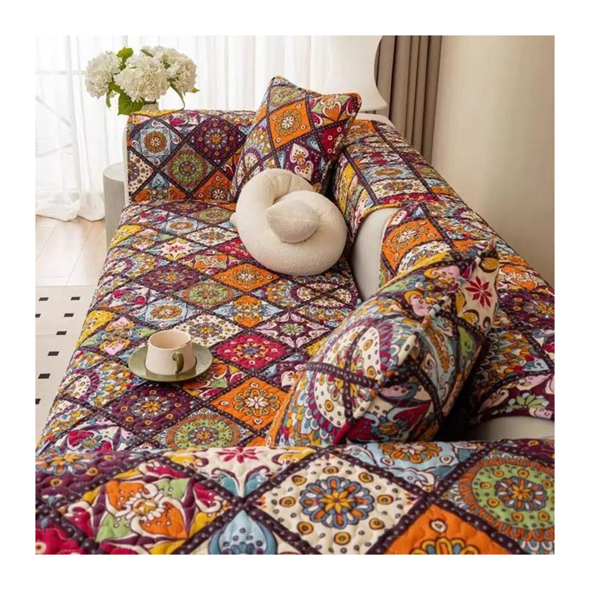 Rutschfeste Sofamatte aus Baumwolle mit böhmischem Blumenmuster und geometrischem Design in Mehrfarbig, B/B: 110 x 110 cm - Bild 1