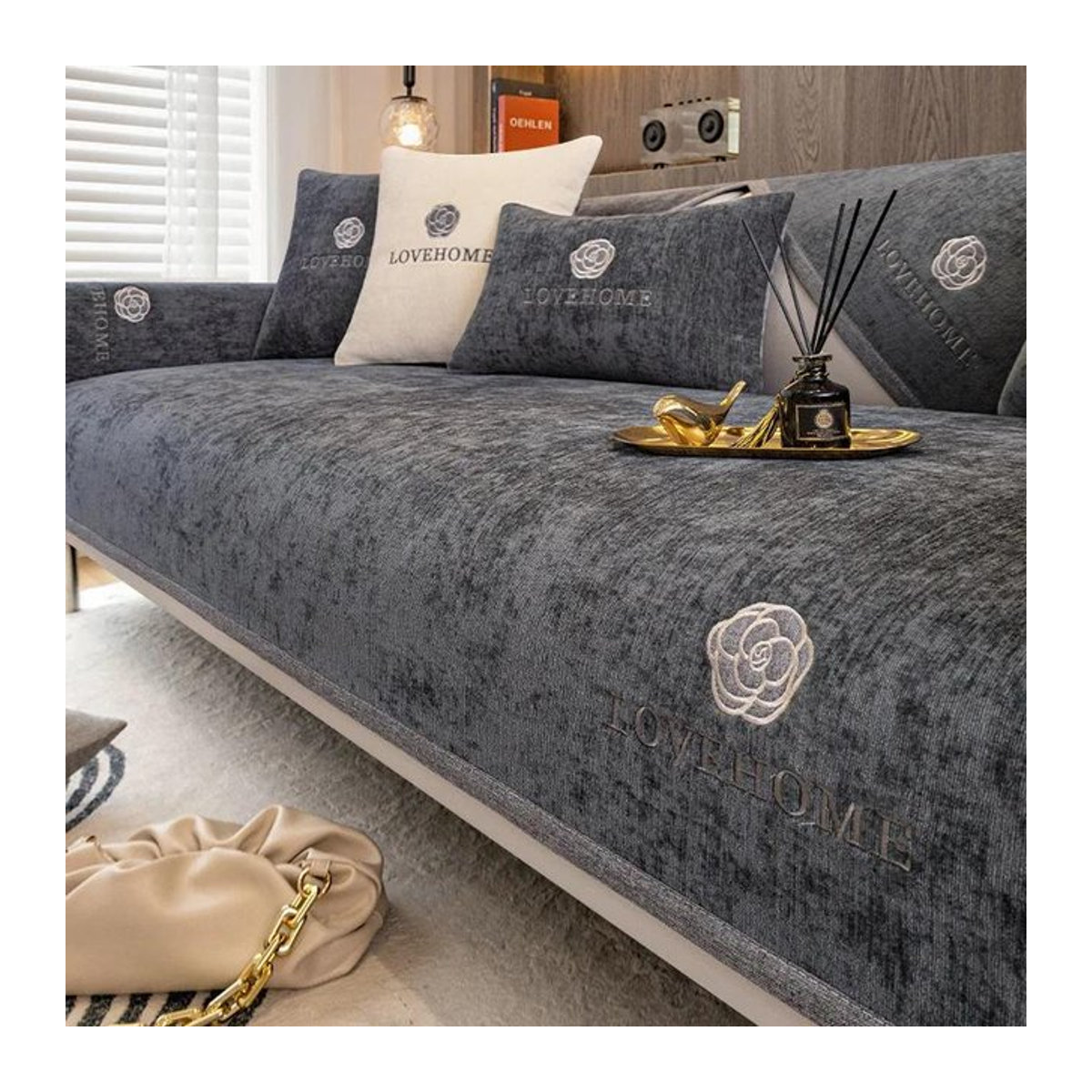 Rutschfester Luxus-Leder-Sofabezug von Your Warm Home in Grau, Breite: 150 cm, Tiefe: 70 cm - Bild 1