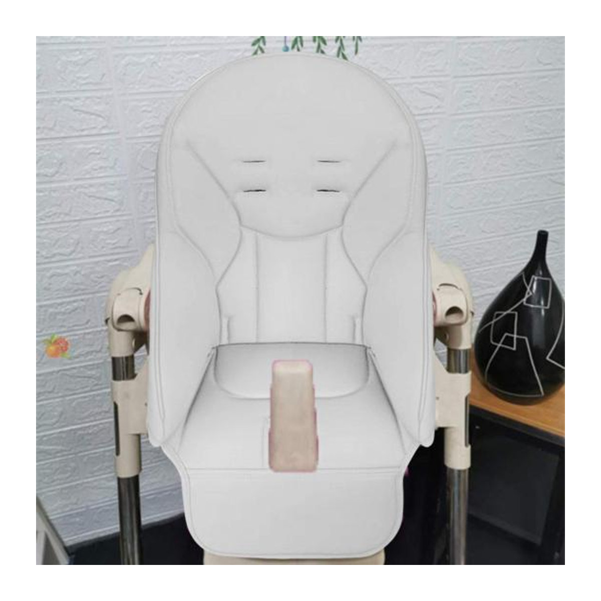 Rutschfestes Ersatzkissen für Baby-Hochstühle von aiyalei aus Kunstleder in Schwarz - Bild 1