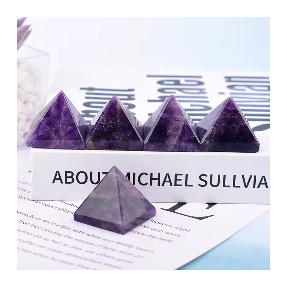 RYCRYSTAL Amethyst Kristallpyramide in Lila als polierter Heilstein für Reiki und Meditation - Bild 5