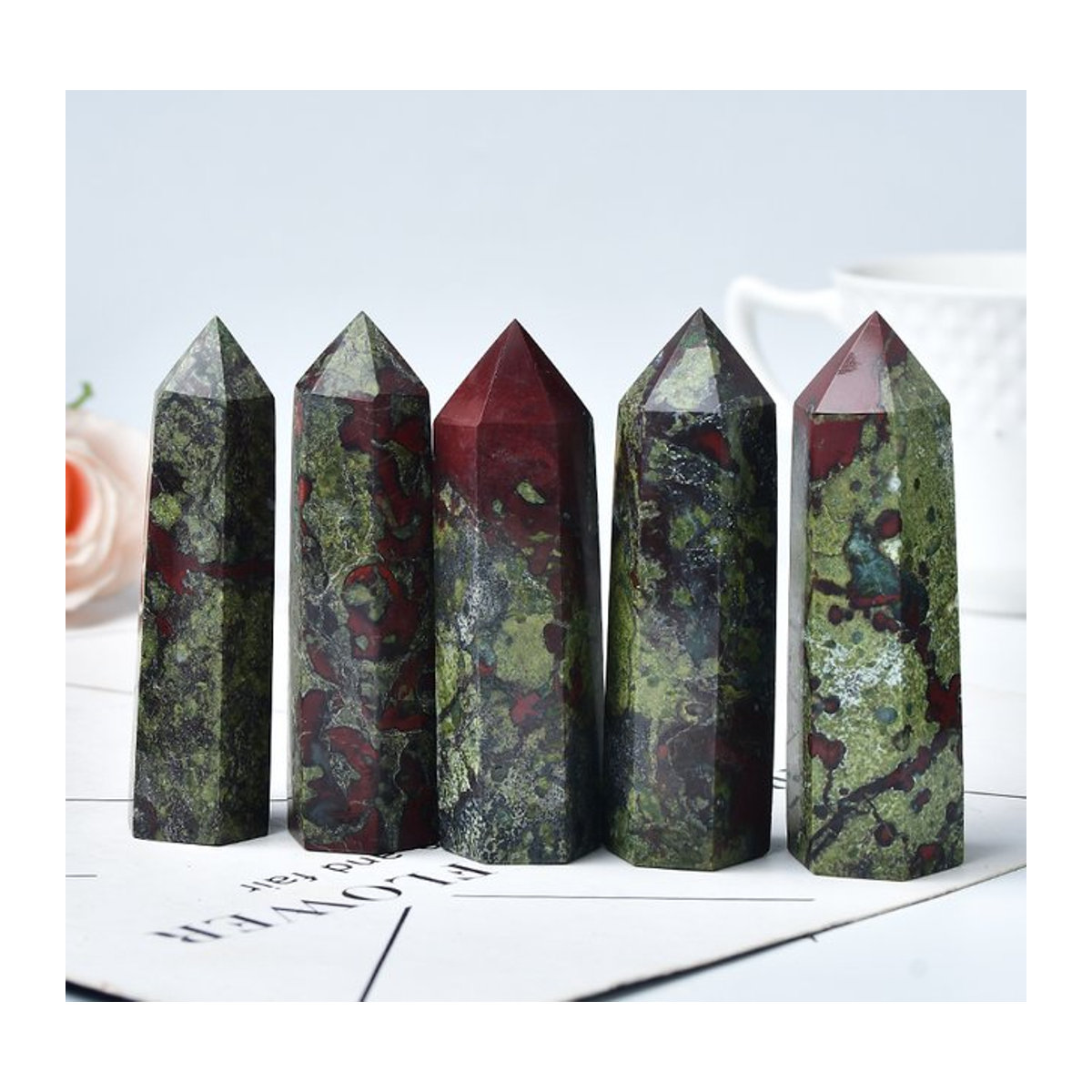 RYCRYSTAL Drachenblut Stein Kristall Obelisk als sechseckiges Prisma für Reiki und Meditation, mehrfarbig, B/T/H: 7,5 x 7,5 x 7,5 cm - Bild 1