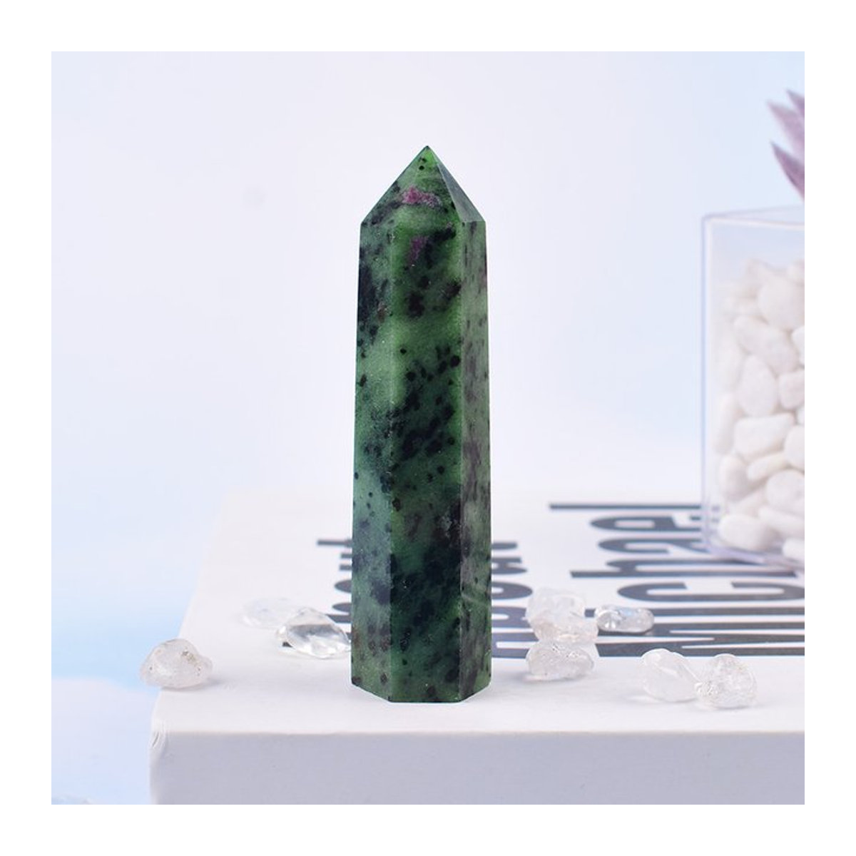 RYCRYSTAL Natürlicher Epidot Kristall Obelisk in Grün, Polierter Kristallpunkt als Heilstein und Chakra-Dekoration, 50-80 mm - Bild 1