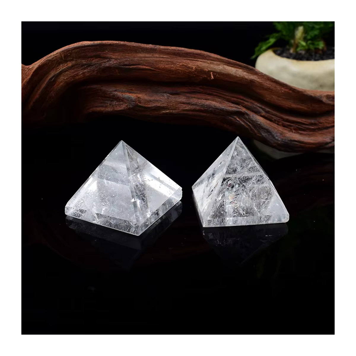 RYCRYSTAL Polierte Kristallpyramide aus natürlichem klarem Quarz in transparent für Meditation und Heimdekoration - Bild 3
