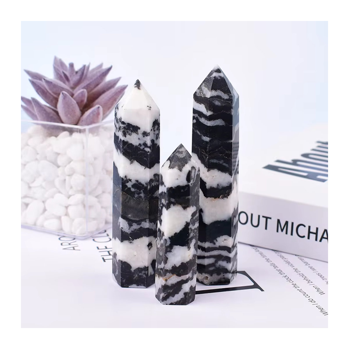 RYCRYSTAL Zebra-Stein Obelisk aus poliertem Quarz, schwarz-weiß gestreift, geometrische Dekoration für dein Zuhause - Bild 3