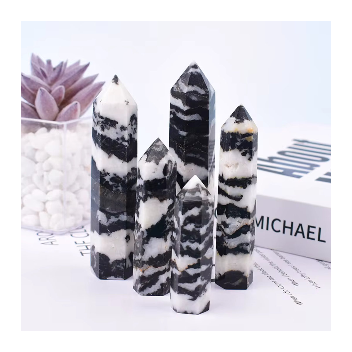 RYCRYSTAL Zebra-Stein Obelisk aus poliertem Quarz, schwarz-weiß gestreift, geometrische Dekoration für dein Zuhause - Bild 4