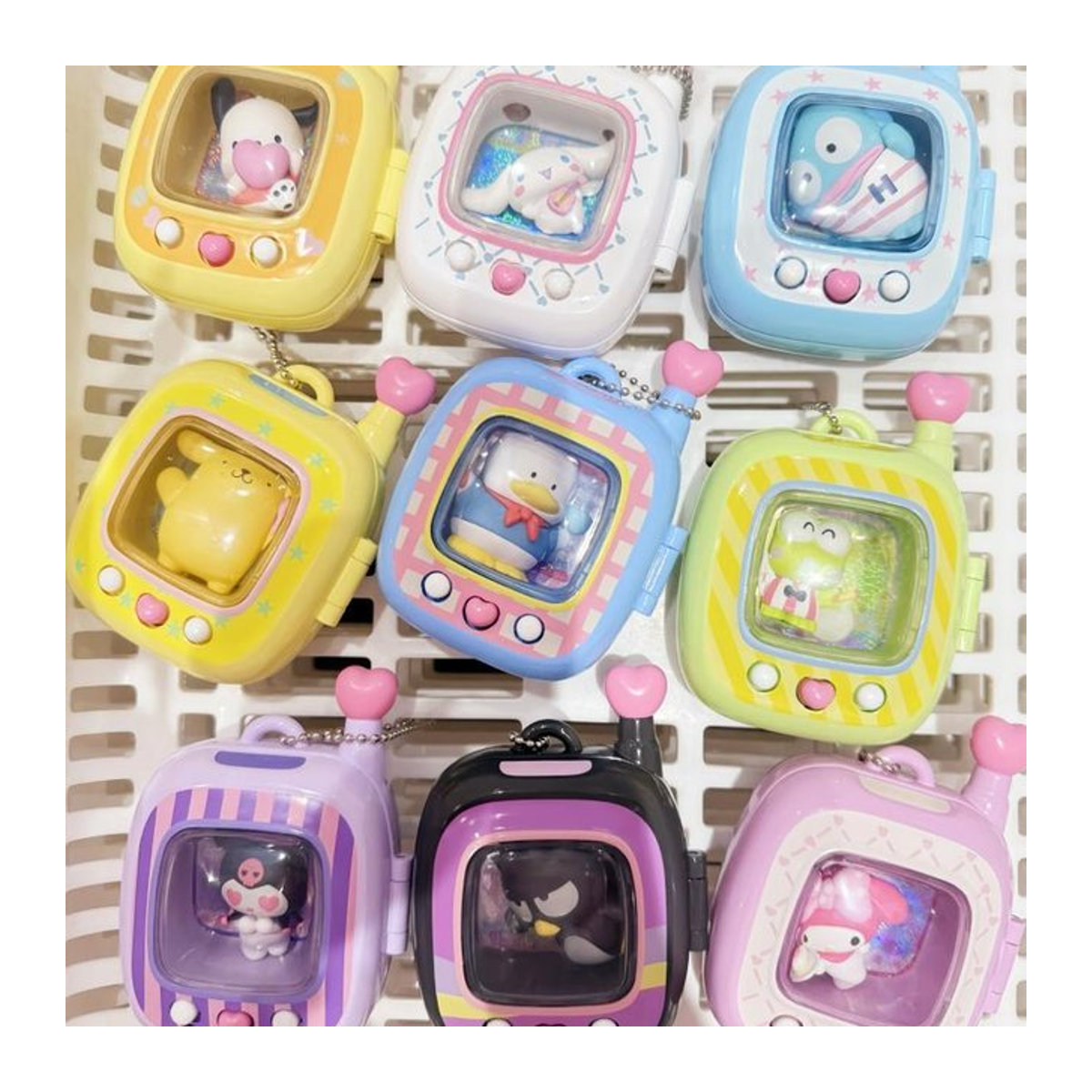 Sanrio Pocket Elf Anhänger Blind Box Serie mit Hello Kitty und Melody als Anime Figur Dekoration und Sammlerstück für Mädchen in Mehrfarbig - Bild 1