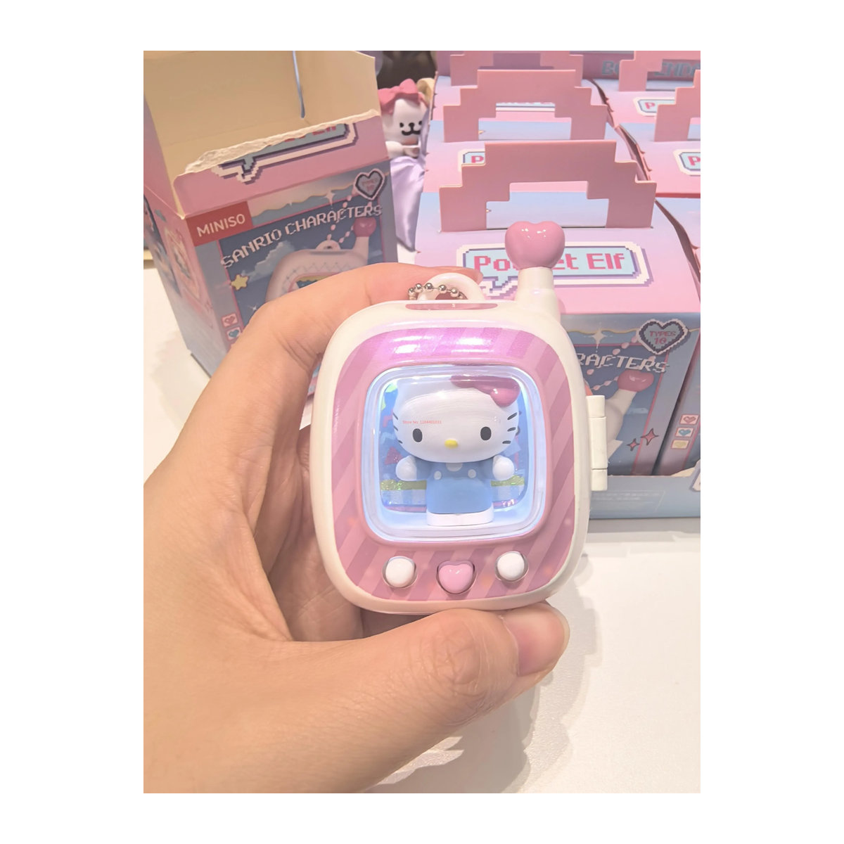Sanrio Pocket Elf Anhänger Blind Box Serie mit Hello Kitty und Melody als Anime Figur Dekoration und Sammlerstück für Mädchen in Mehrfarbig - Bild 3