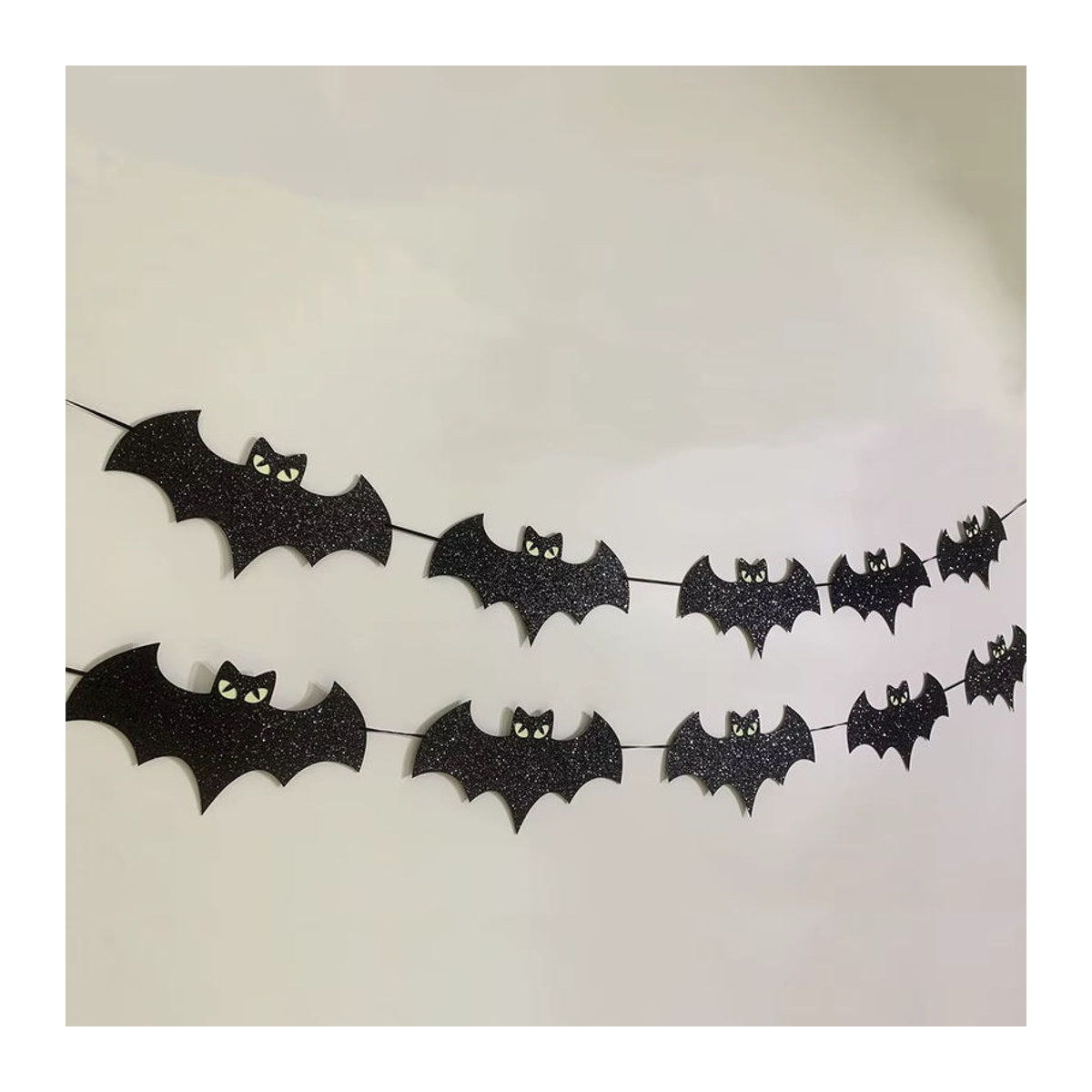 Schwarz leuchtendes Halloween-Fledermaus-Banner aus Papier für die hängende Innenraumdekoration - Bild 4
