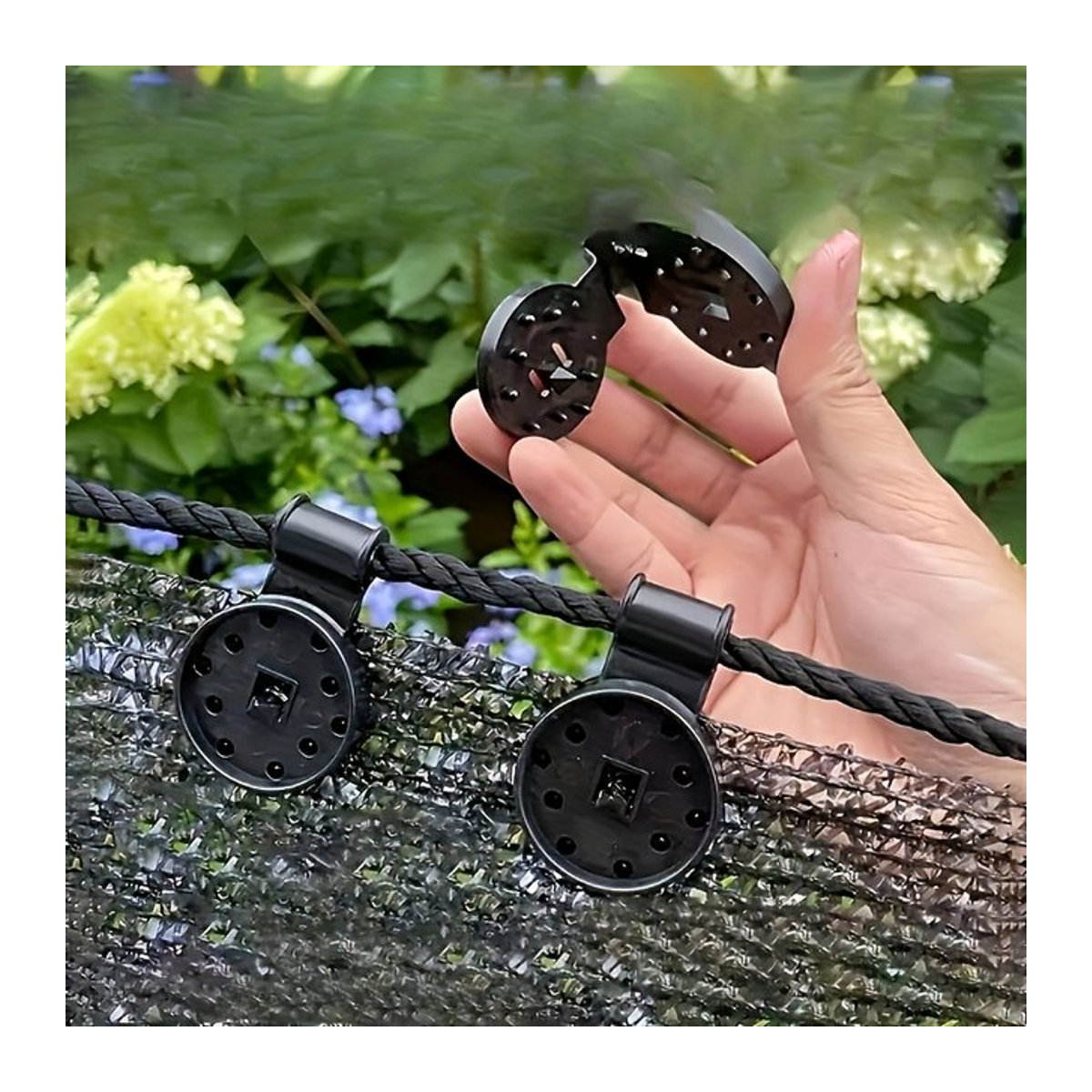 Schwarze Sonnenschutz-Stoffklammern aus Kunststoff als runde Fixierer für Vordächer, Gartennetze und Gartenabdeckungen (100 oder 200 Stück) - Bild 1