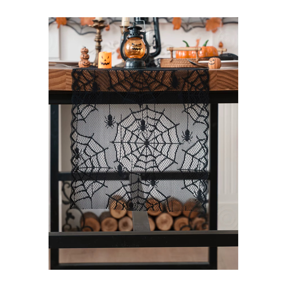 Schwarzer Halloween Tischläufer mit Spinnenmotiv für deine Tischdekoration - Bild 3
