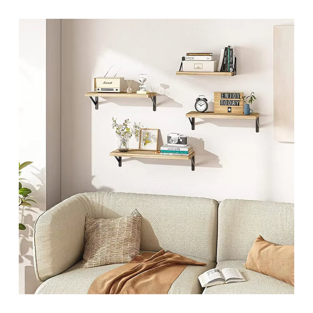 Schwimmende Wandregale aus Massivholz in Braun im Industrial-Design für Badezimmer, Küche und Wohnzimmer - Bild 2