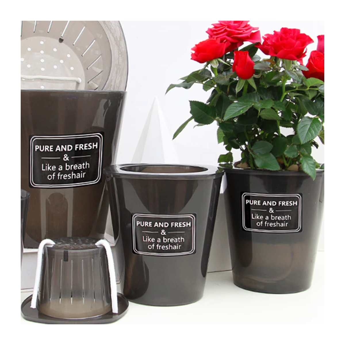 Selbstansaugender Blumentopf im skandinavischen Design aus Kunststoff, schwarz, rund und stehend - Bild 2