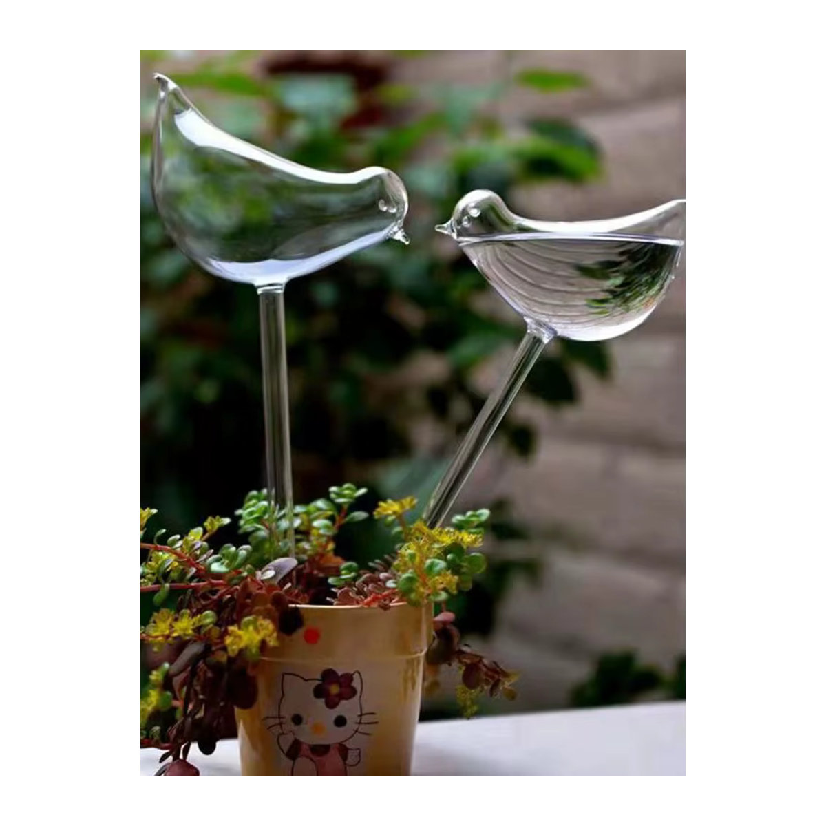 Selbstbewässernde Kugeln in Vogelform für die automatische Blumenbewässerung im Garten - Bild 7