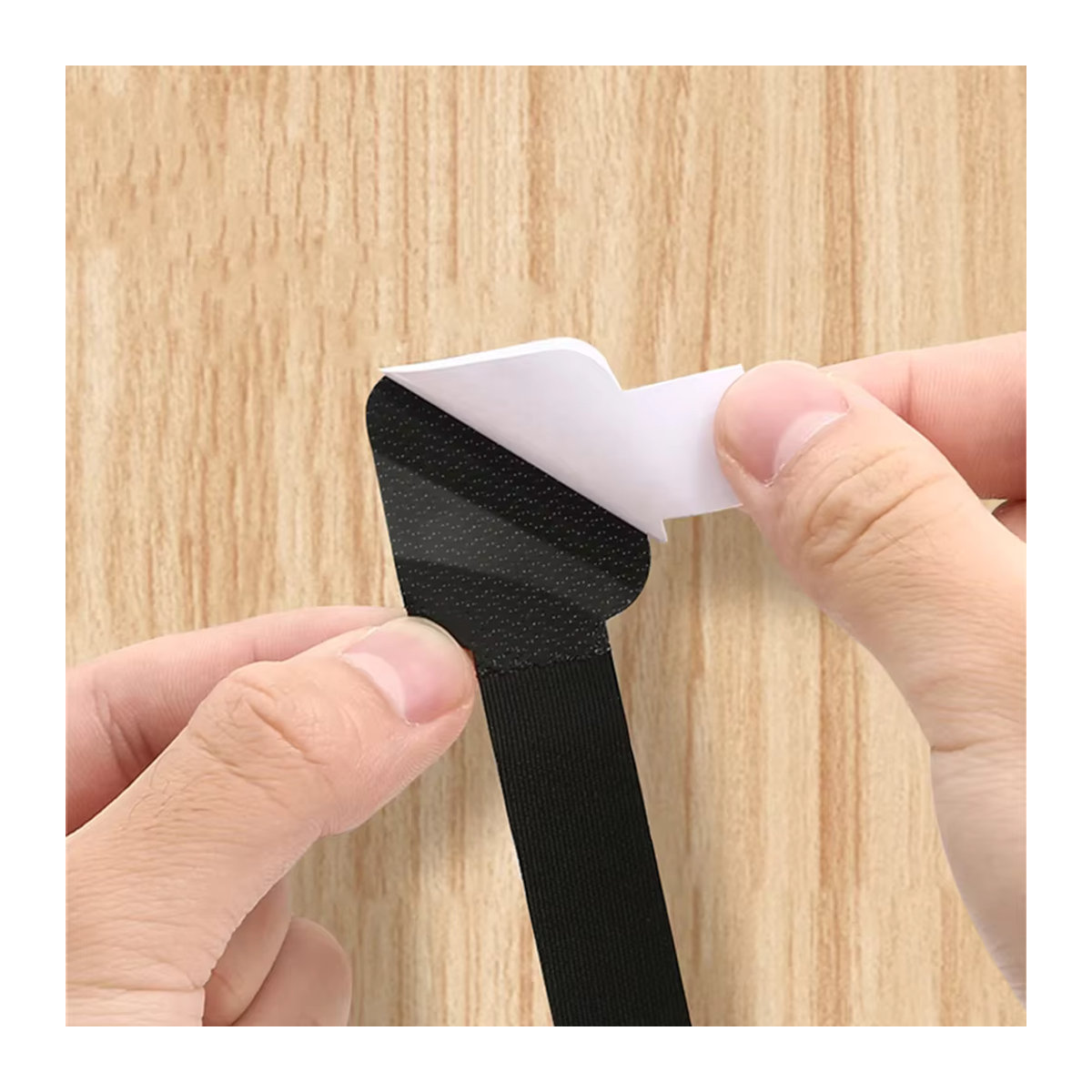 Selbstklebende USB-Kabelorganisator Clips aus Kunststoff in Schwarz für minimalistisches Kabelmanagement - Bild 4